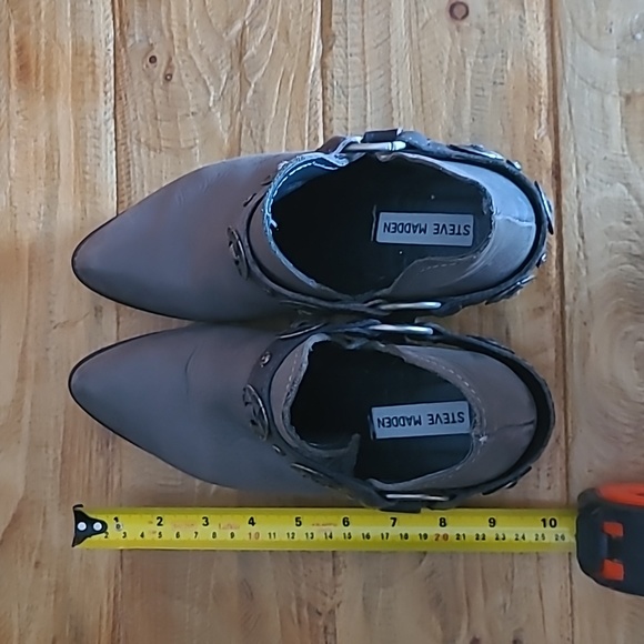 Steve Madden Grey Boots - Picture 3 of 7